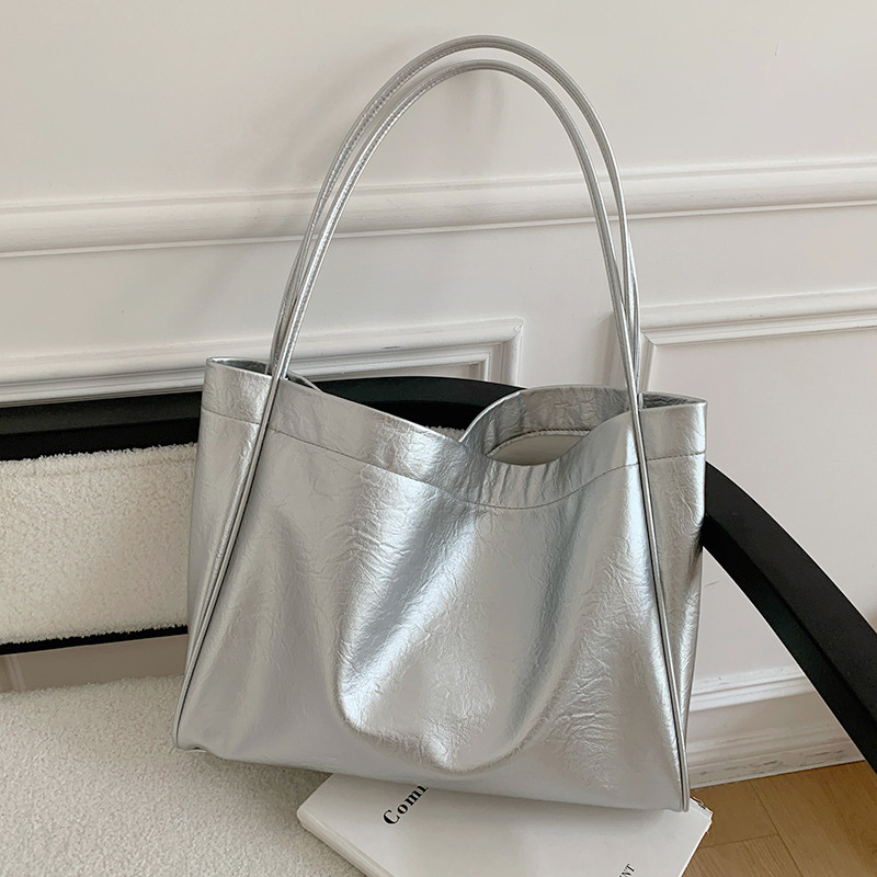 Luxury Bags Tote - حقائب كتف نسائية فاخرة بتصميم عصري