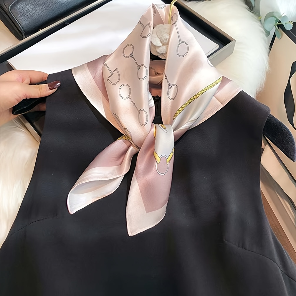 وشاح مربع فاخر من الحرير الخال - مراجعة Luxury Bags China وسعره