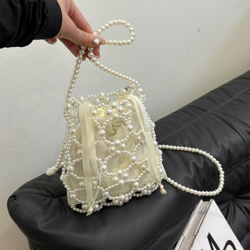 حقائب كتف وحقائب كروس بودي بيض - مراجعة Luxury Bags On Sales وسعره