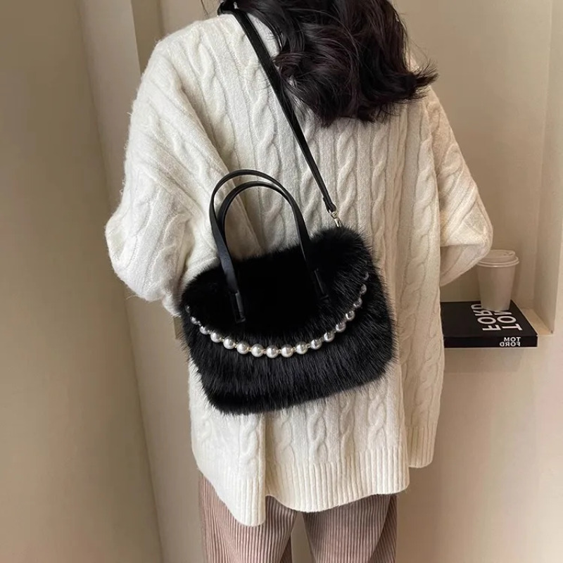 حقيبة كروس بودي ميني مربعة الش - مراجعة Luxury Bags Cute وسعره