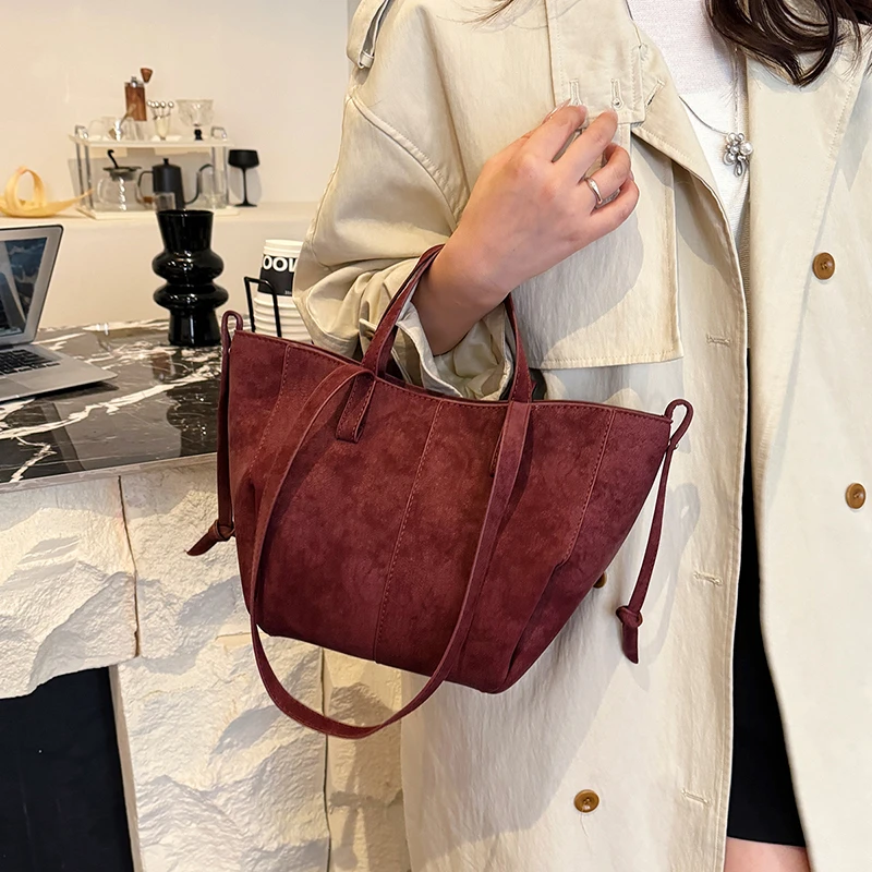 ضوء فاخر الصلبة بولي Hasp غلق  - مراجعة Luxury Bags Tote وسعره