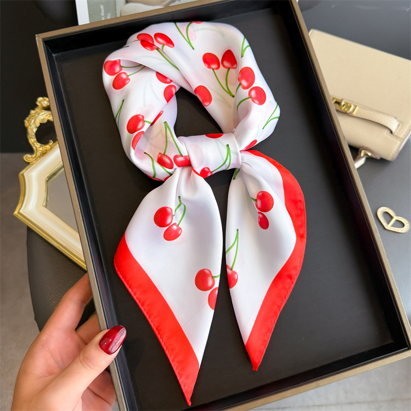 الفاخرة ساحة وشاح من الساتان ا - مراجعة Luxury Bags China وسعره